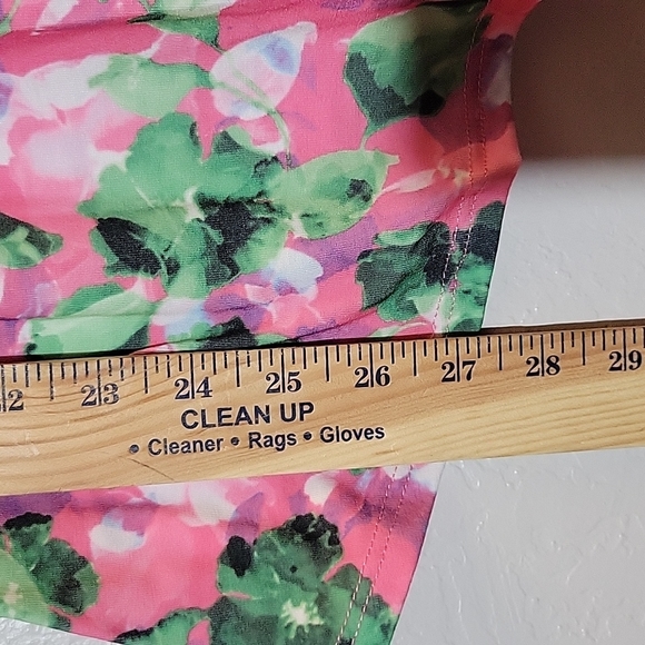 LULAROE Classic T Medium Pink Floral - Picture 8 of 10